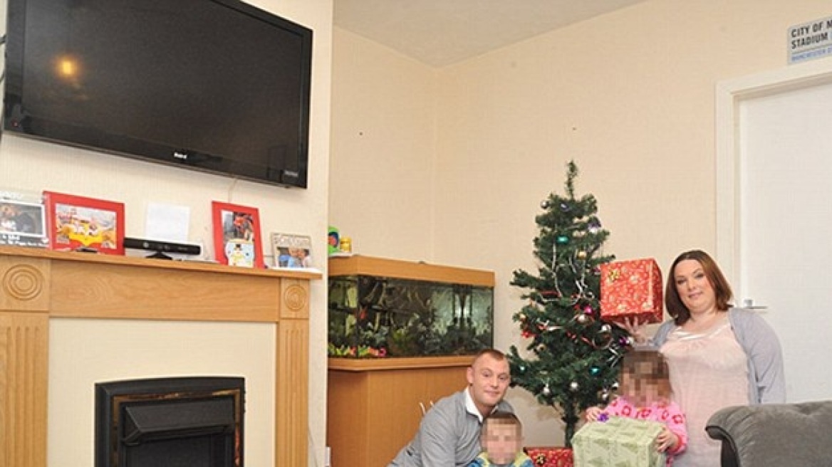 Άνεργοι ξόδεψαν 1.500 λίρες για τα χριστουγεννιάτικα δώρα των παιδιών τους! 